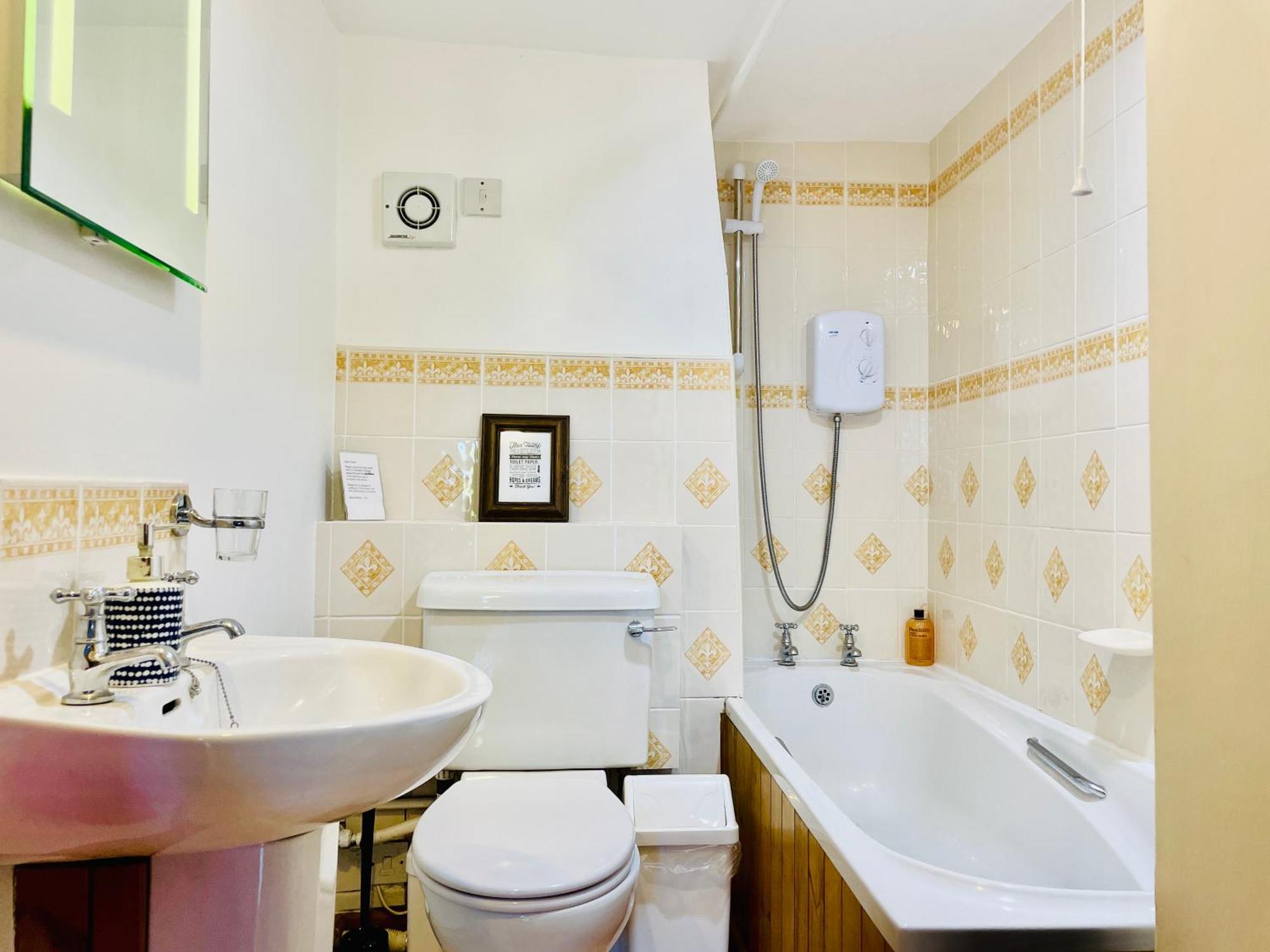 Lake Villa Holiday Cottages Holsworthy Zewnętrze zdjęcie